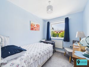 Bedroom- click for photo gallery